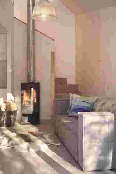 Modern, bright, architect designed accommodation with beautiful wood-burning stove